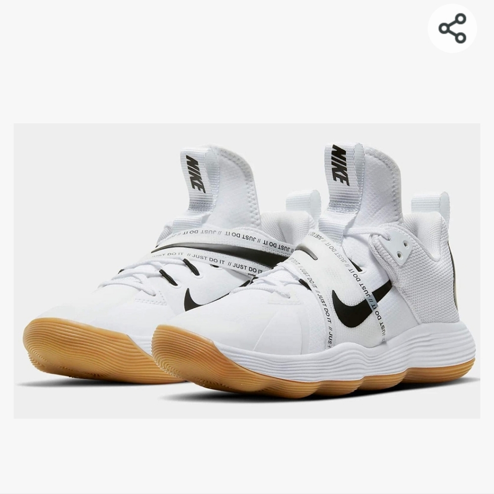 Trendy Nike girls sneakers - Picture 1 of 13